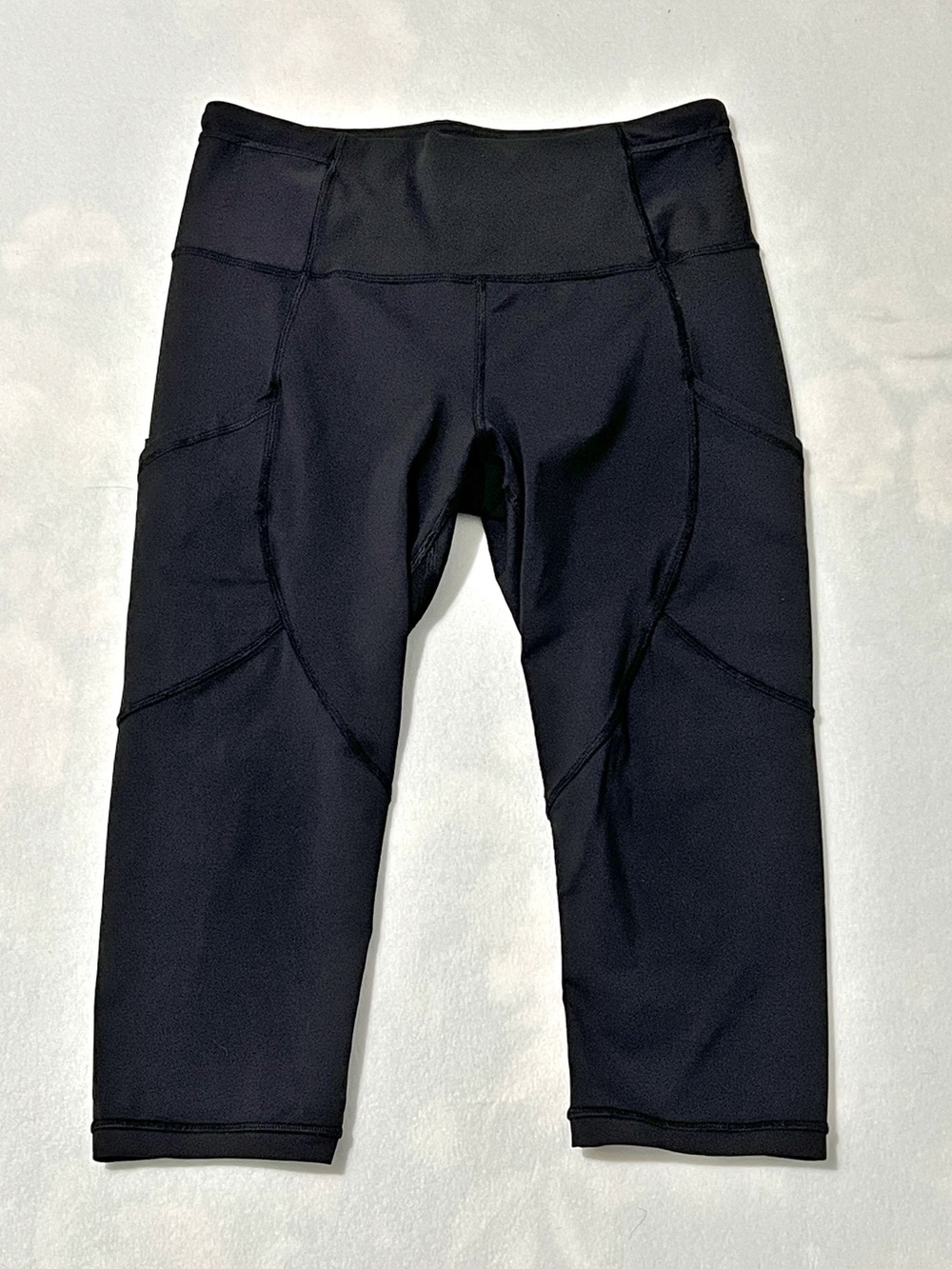 Lululemon Black Mesh Crop Leggings Athletic Athleisure Yoga Size 8